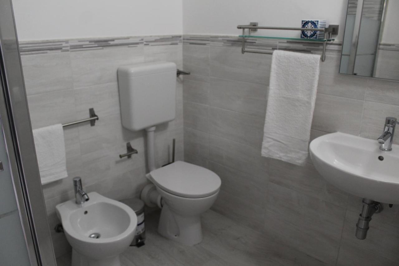 Rahal B&B Palermo Buitenkant foto